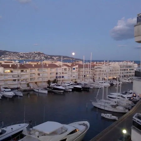 Club Nautic 3