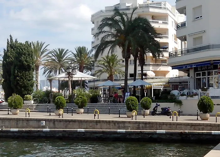 Club Nautic 3 *
